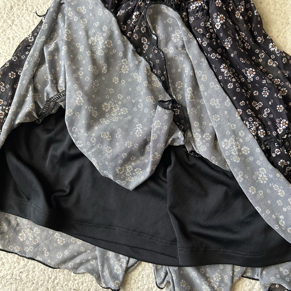 black floral ultra flirt dress - Picture 3 of 5